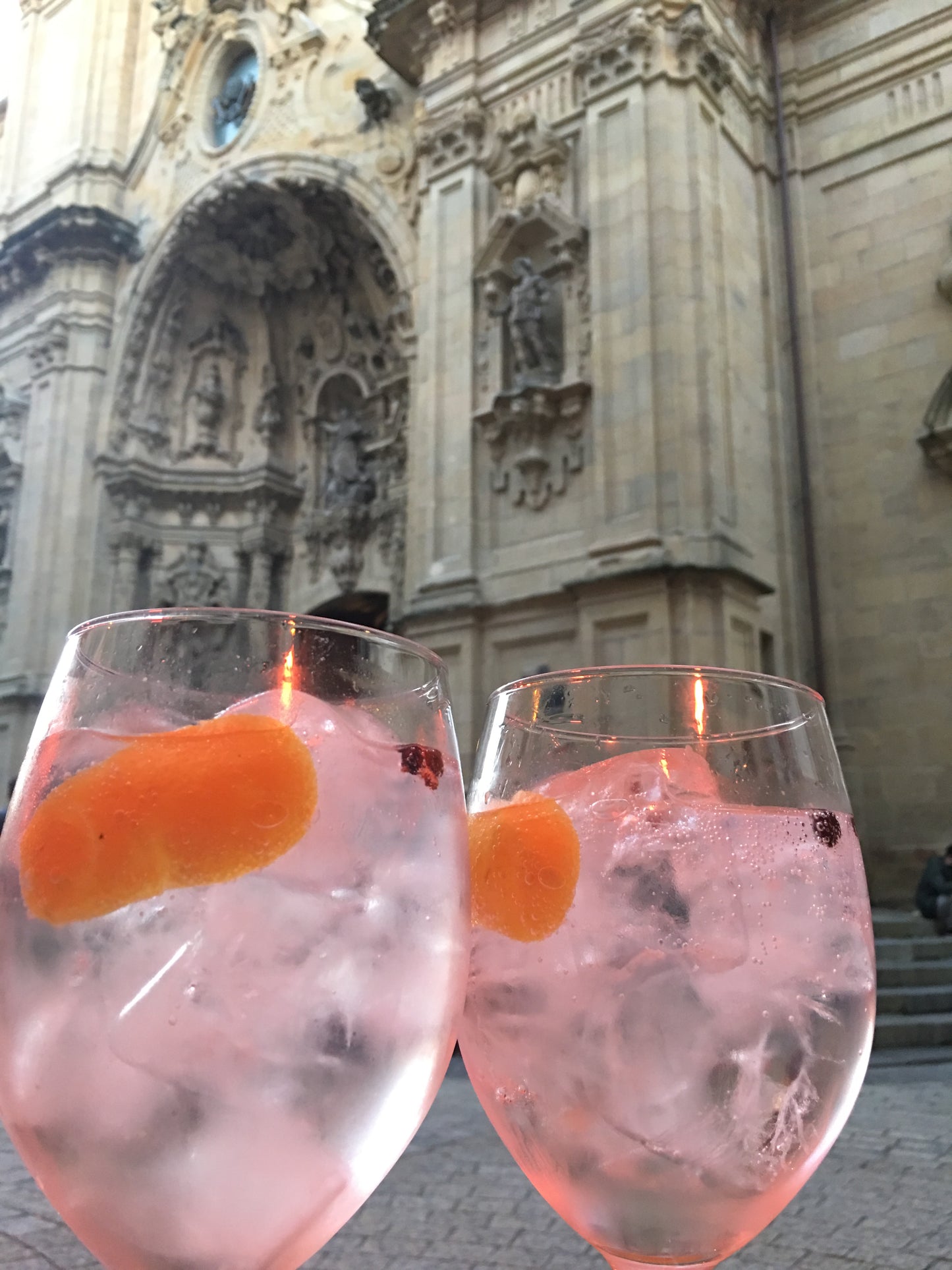 Spanish Gin & Tonic Soy Candle | 9 oz Amber Apothecary Jar