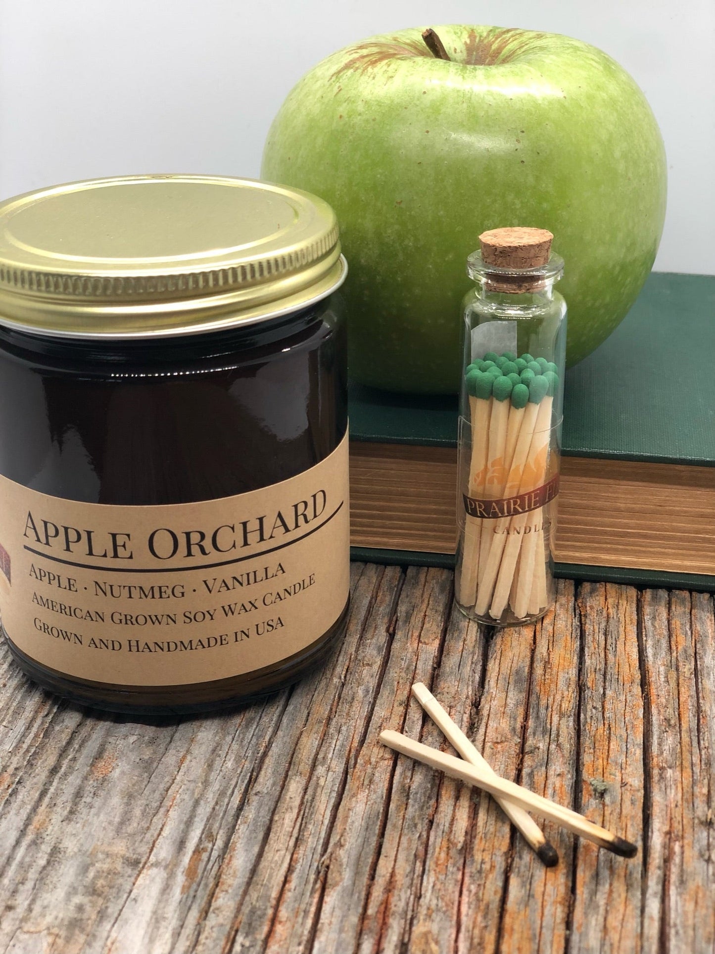 Apple Orchard Soy Candle | 9 oz Amber Apothecary Jar